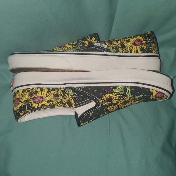 Vans - Picture 4 of 8